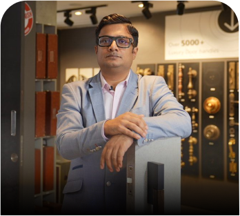Benzoville Showroom Founder